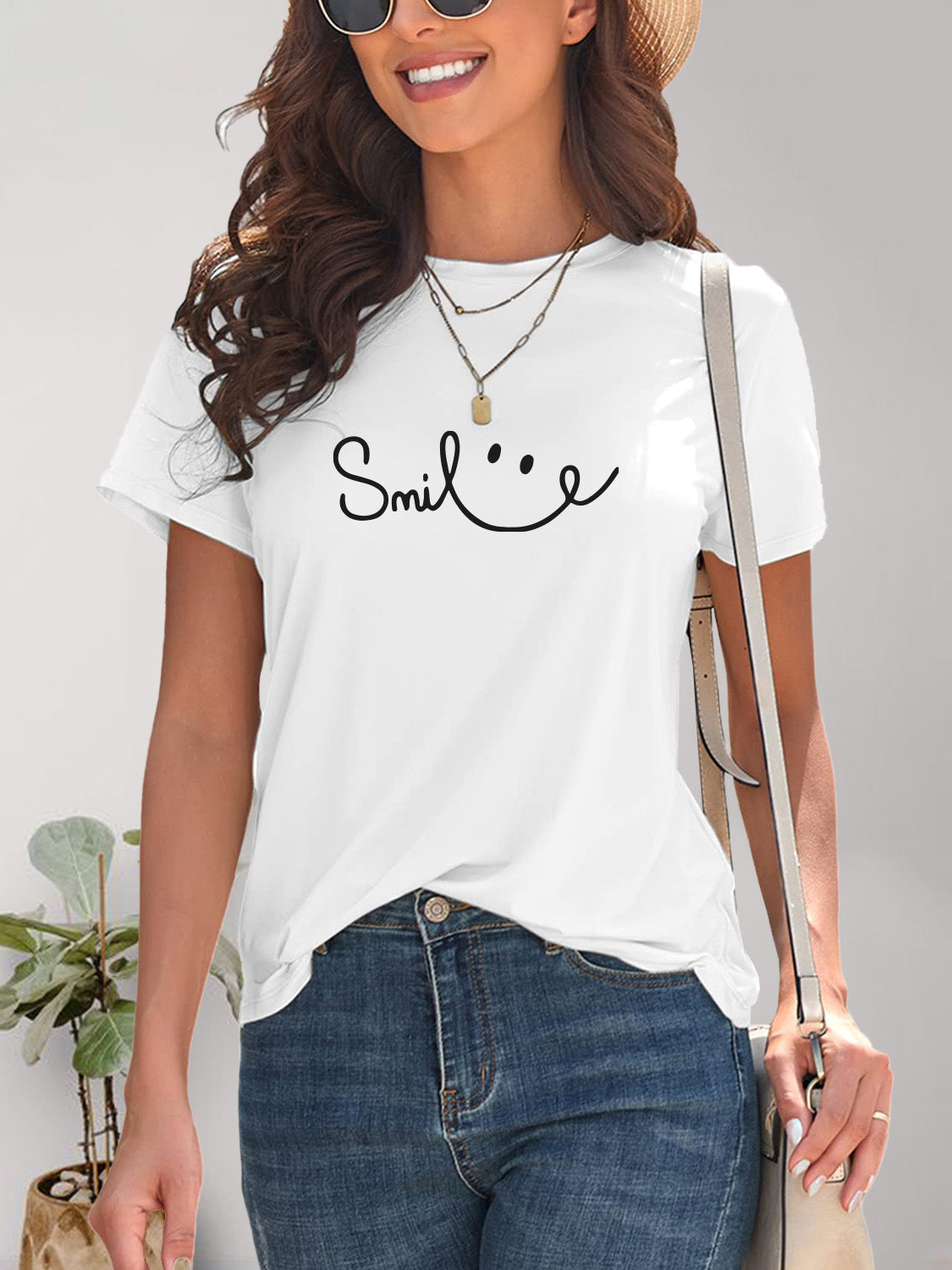 Camiseta de manga corta con cuello redondo SMILE