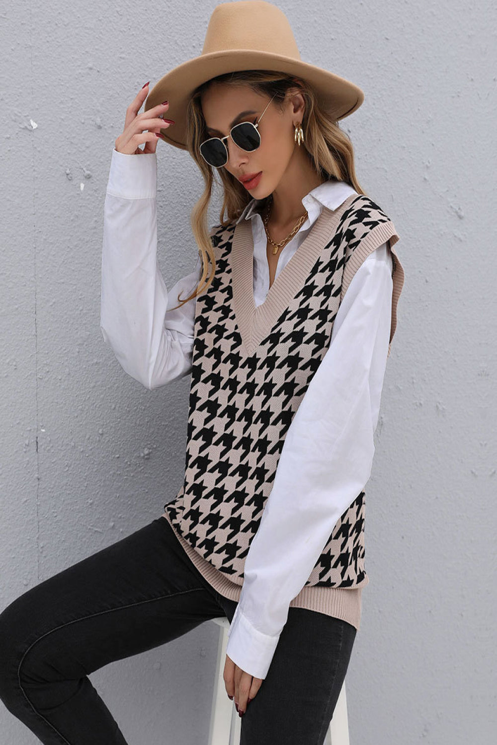 Houndstooth V-Neck Knit Vest