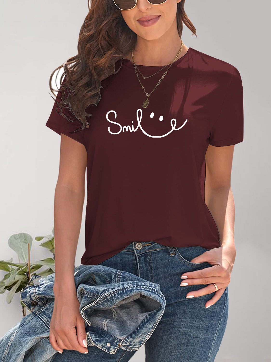 Camiseta de manga corta con cuello redondo SMILE