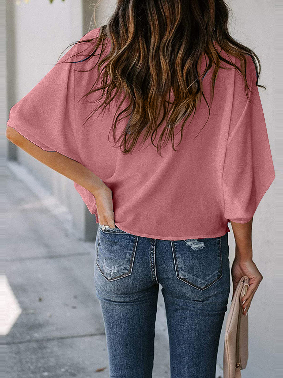 Blusa de manga tres cuartos con cuello vuelto y talla completa