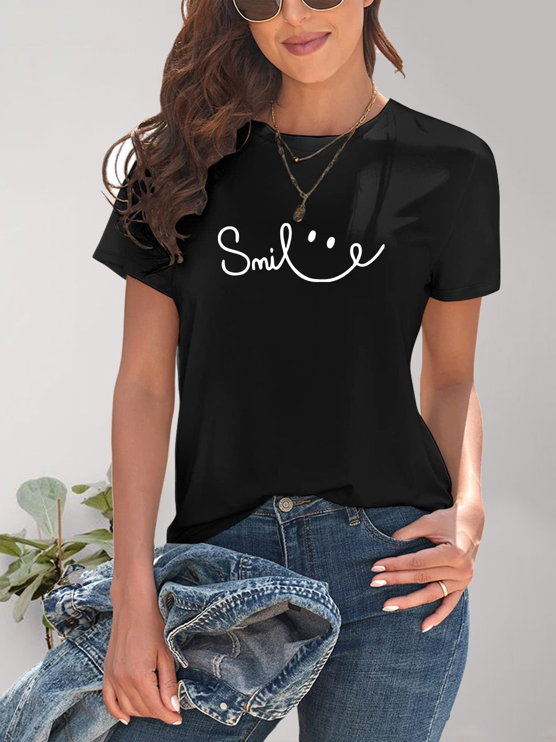 Camiseta de manga corta con cuello redondo SMILE