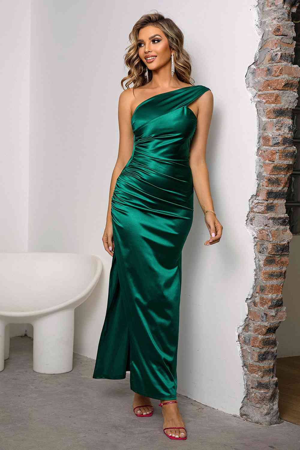 One-Shoulder Ruched Slit Maxi Dress Hu