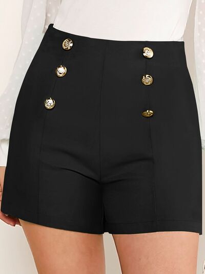 Shorts de cintura alta con botones decorativos